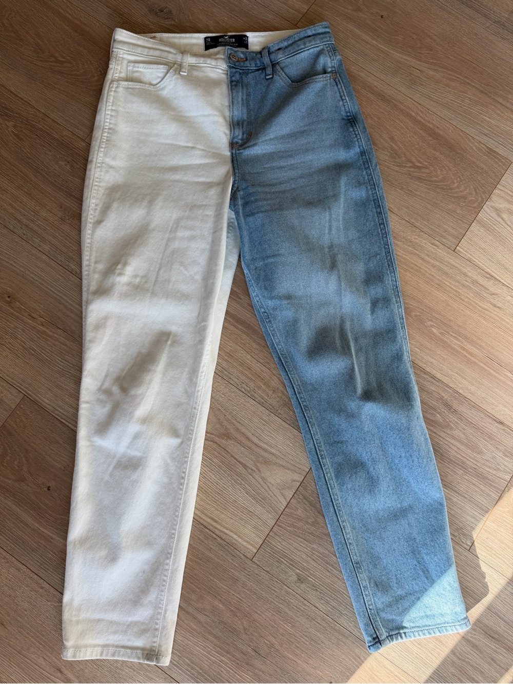 Hollister Two-Tone Straight Leg Jeans White & Light Blue size 7 ultra high-rise